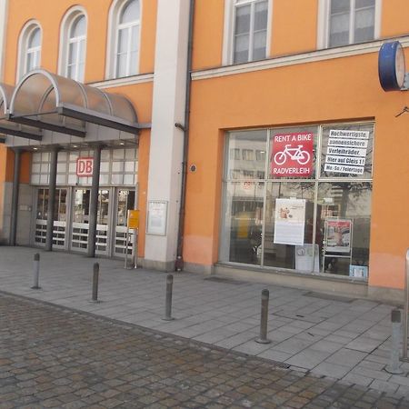 פסאו Hotel Im Bahnhof מראה חיצוני תמונה
