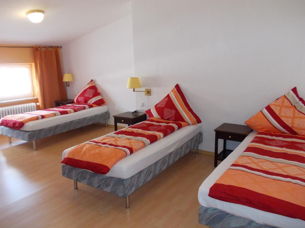 פסאו Hotel Im Bahnhof חדר תמונה